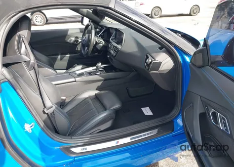 2020 BMW Z4 Sdrive30I z USA, uszkodzony, nr VIN WBAHF3C06LWW57110